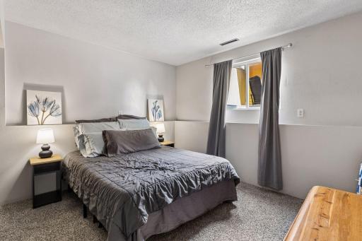521 Central Avenue W, Saint Paul, MN 55103