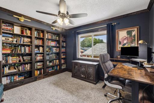 521 Central Avenue W, Saint Paul, MN 55103