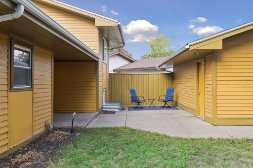 521 Central Avenue W, Saint Paul, MN 55103