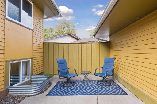 521 Central Avenue W, Saint Paul, MN 55103