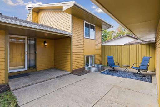 521 Central Avenue W, Saint Paul, MN 55103