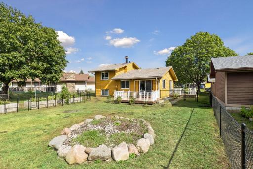521 Central Avenue W, Saint Paul, MN 55103
