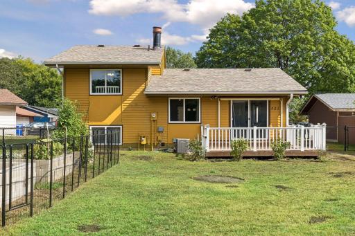 521 Central Avenue W, Saint Paul, MN 55103