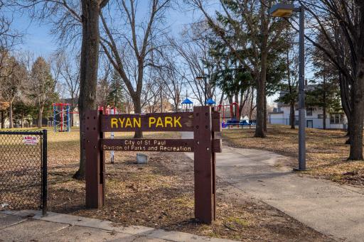 521 Central Avenue W, Saint Paul, MN 55103