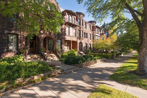 521 Central Avenue W, Saint Paul, MN 55103