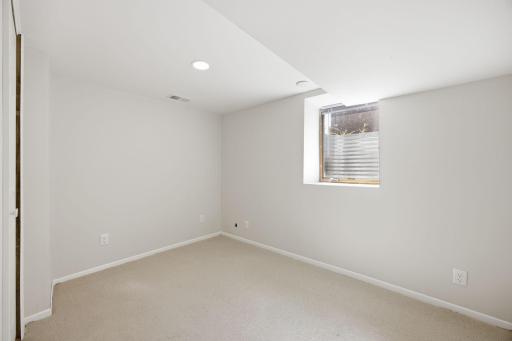 4725 Winnetka Avenue N, New Hope, MN 55428