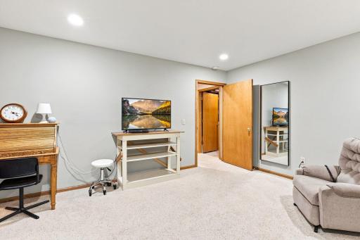 802 Saint Lawrence Drive, Northfield, MN 55057