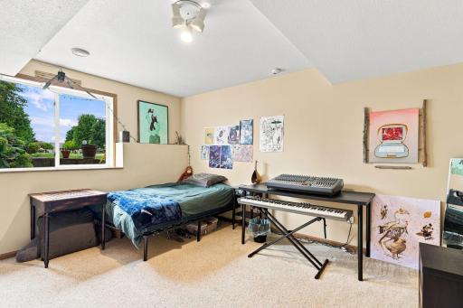 802 Saint Lawrence Drive, Northfield, MN 55057