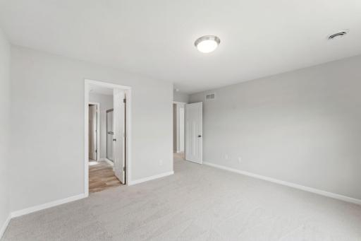 1055 Adamstown Drive, Rosemount, MN 55068