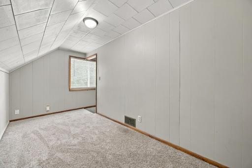 601 11th Street N, Moorhead, MN 56560