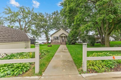 2 bed 2 bath, finished basement!