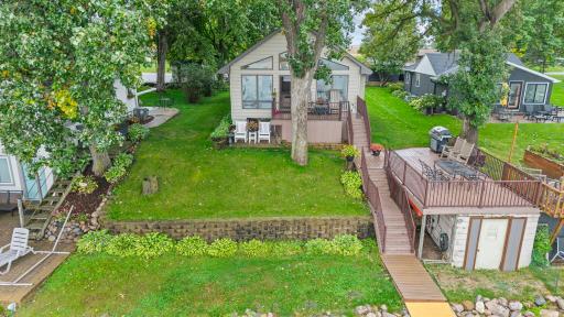 Plenty of space for lakeside fun!