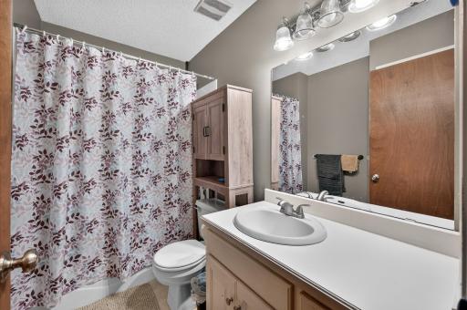 9547 Irving Avenue N, Brooklyn Park, MN 55444