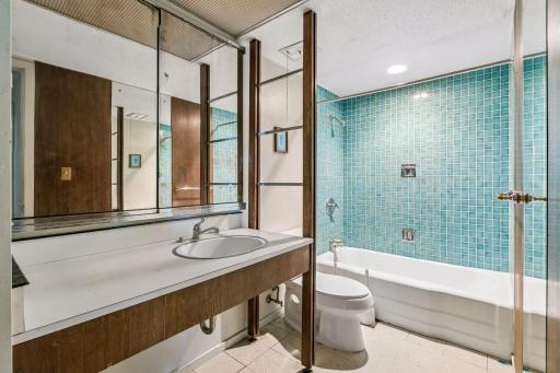 6423 Colony Way, 1B, Edina, MN 55435
