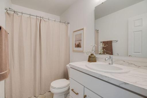 6787 Bellview Drive S, Fargo, ND 58104