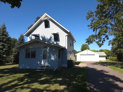 495 Vadnais Road, Vadnais Heights, MN 55127