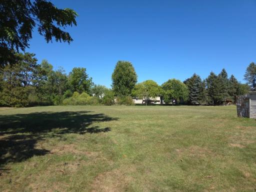 495 Vadnais Road, Vadnais Heights, MN 55127