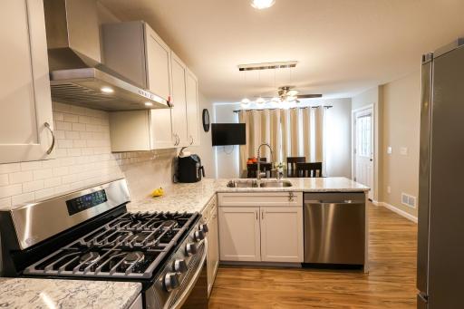 1431 Sumter Avenue N, Golden Valley, MN 55427