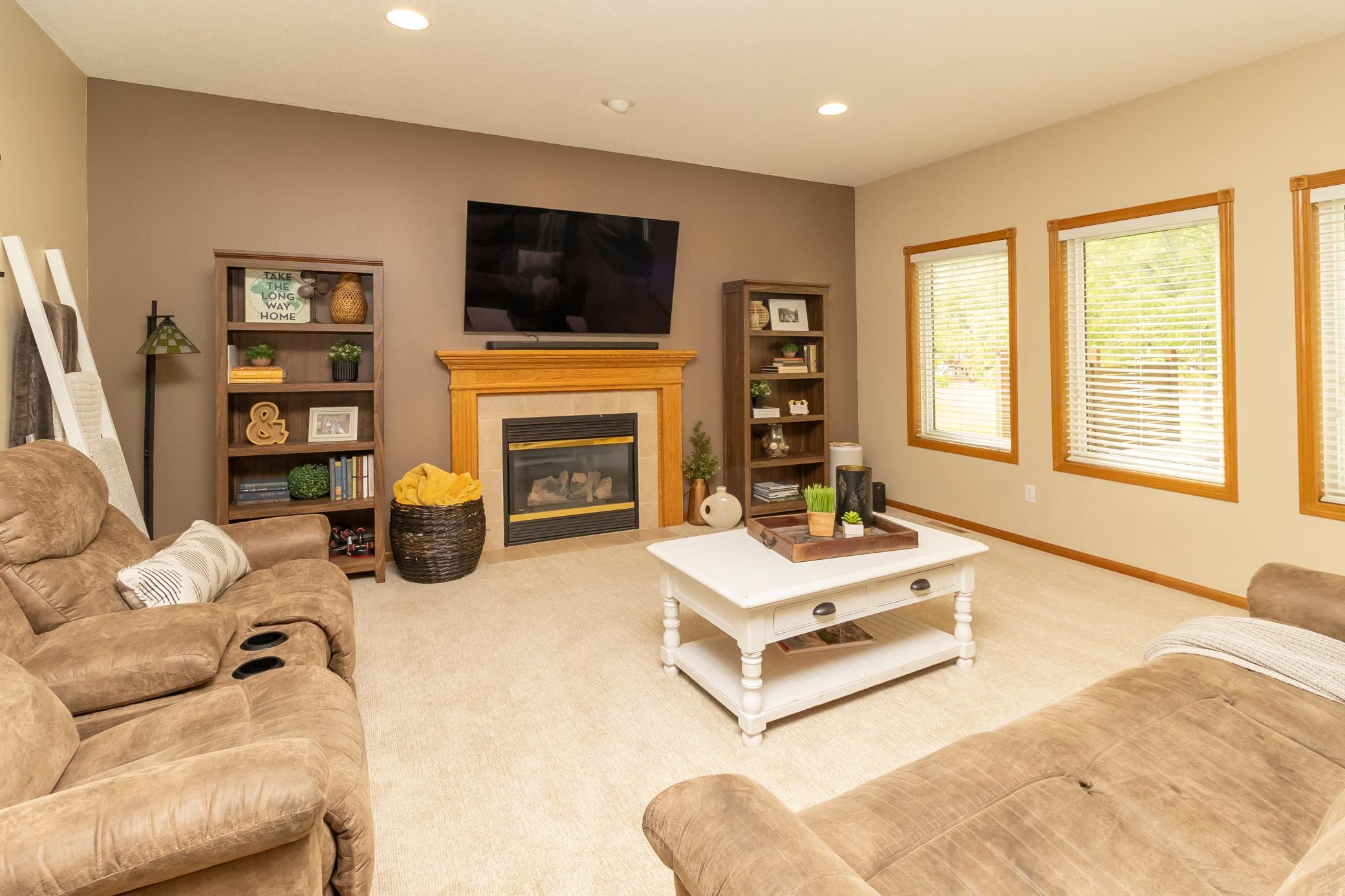 5 Living Room _ A.jpg