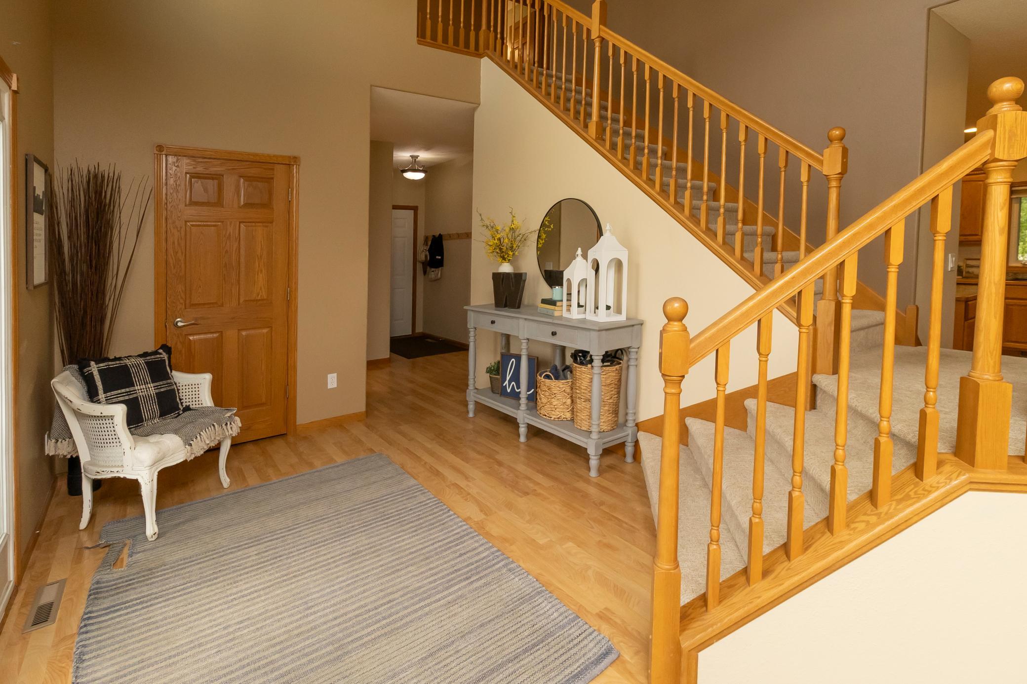 1 Foyer _ B.jpg
