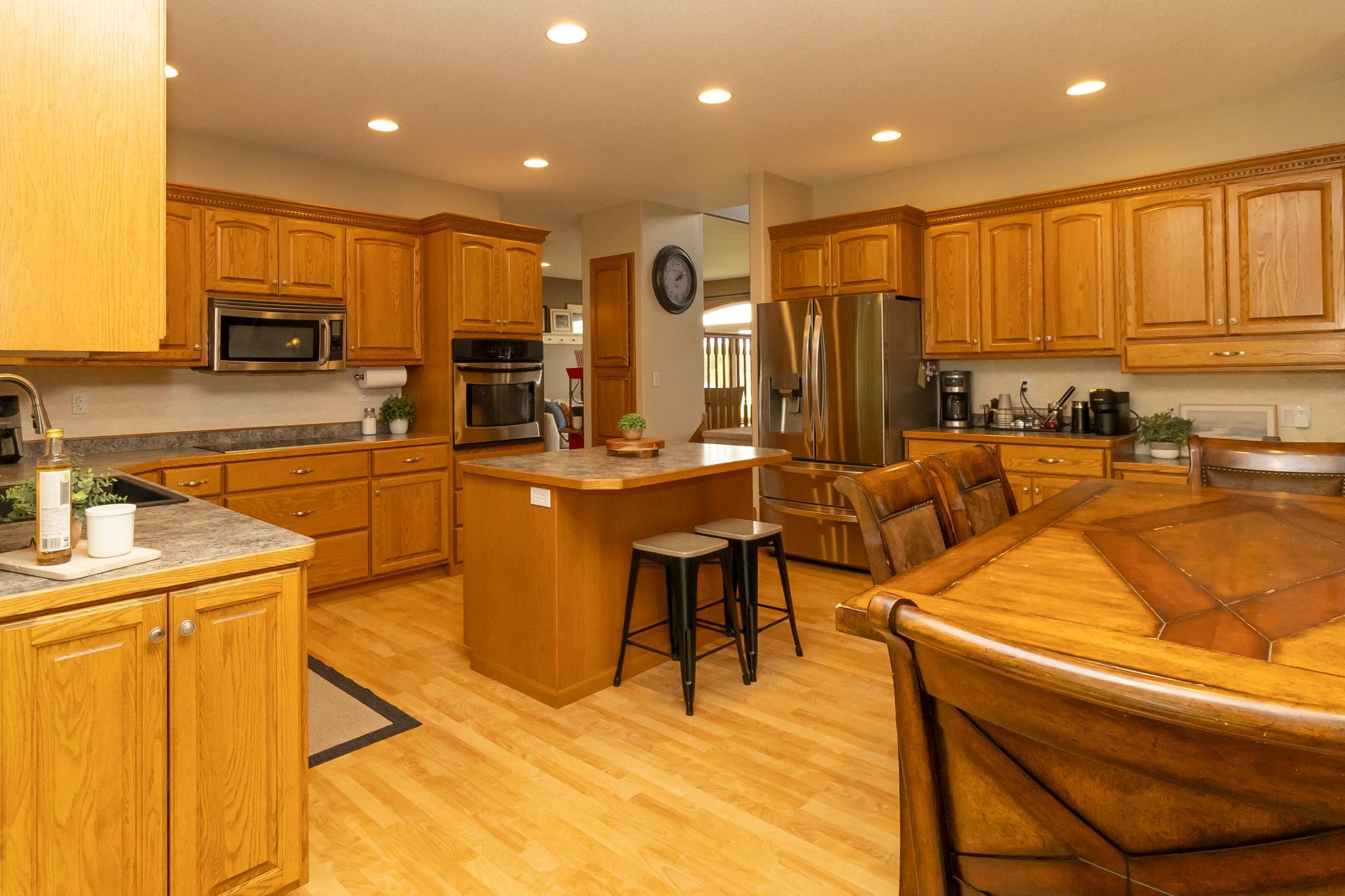 4 Kitchen _ J.jpg
