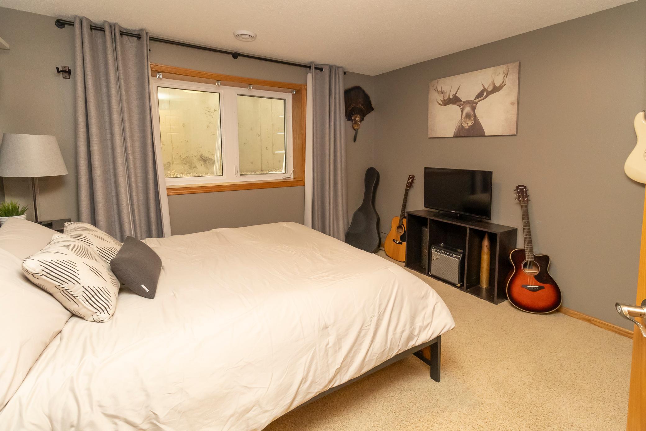 15 Bedroom 4 _ D.jpg