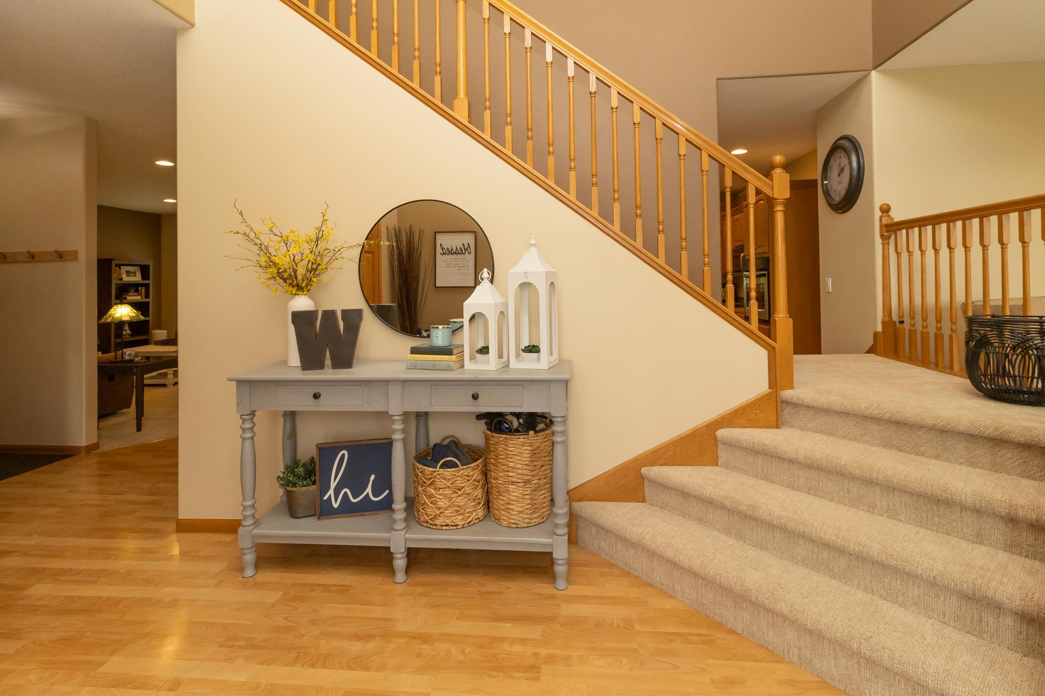 1 Foyer _ F.jpg