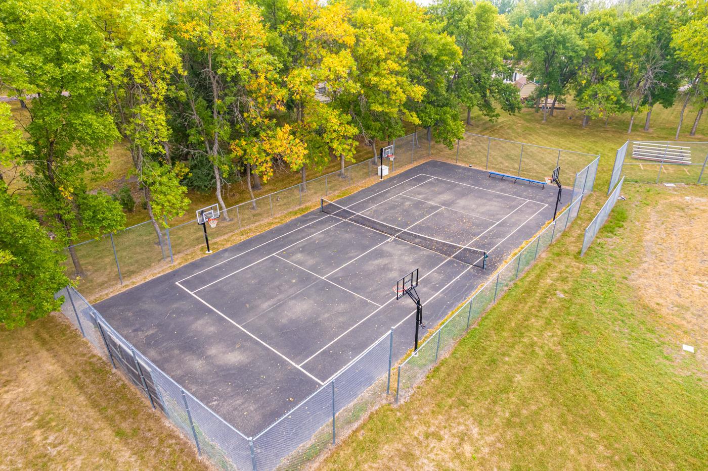 Tennis & Basketball