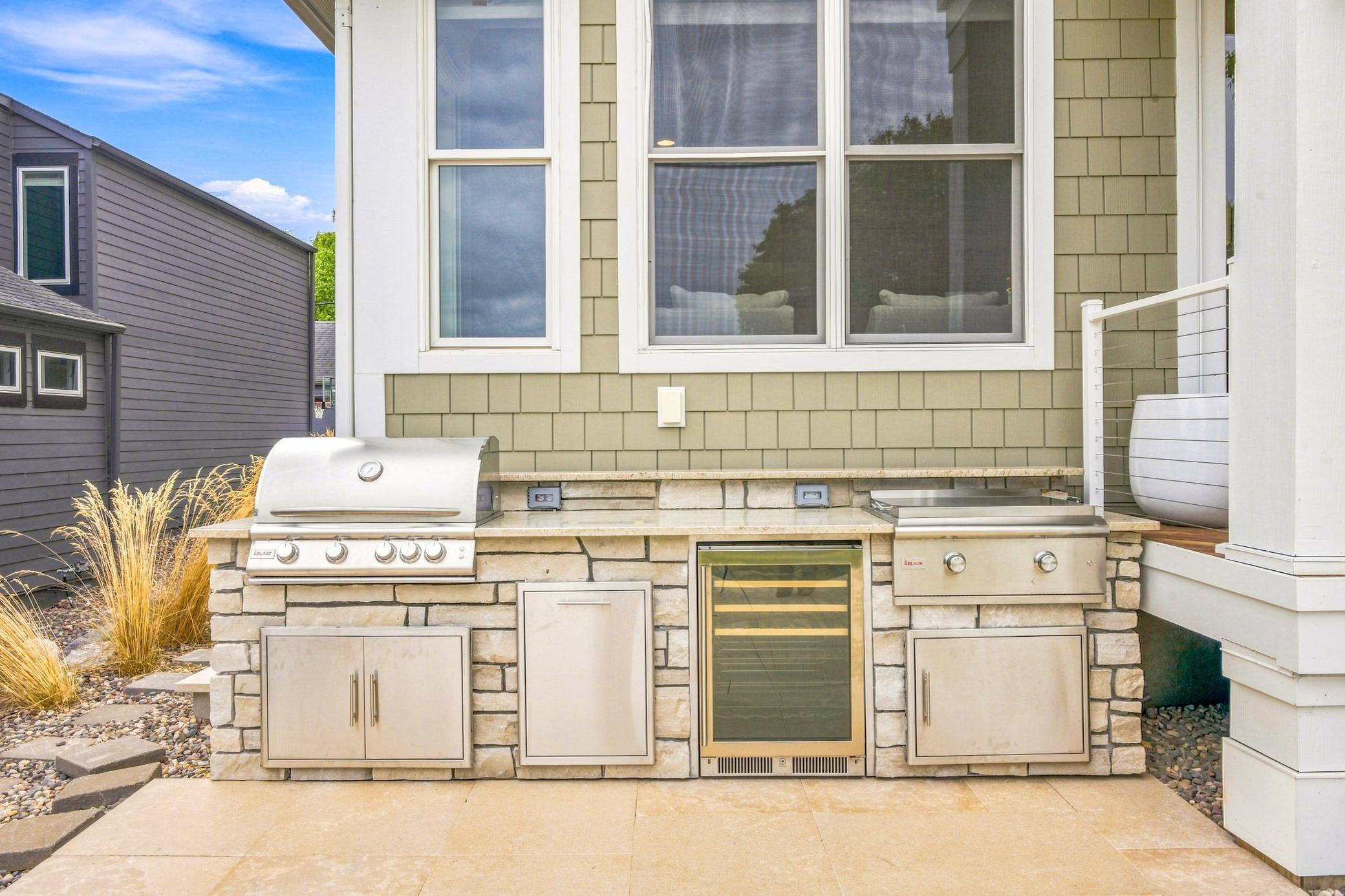outdoor lakeside kitchen