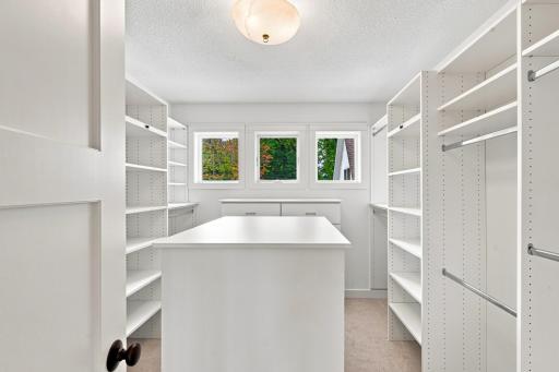 2412 Lafayette Road, Wayzata, MN 55391