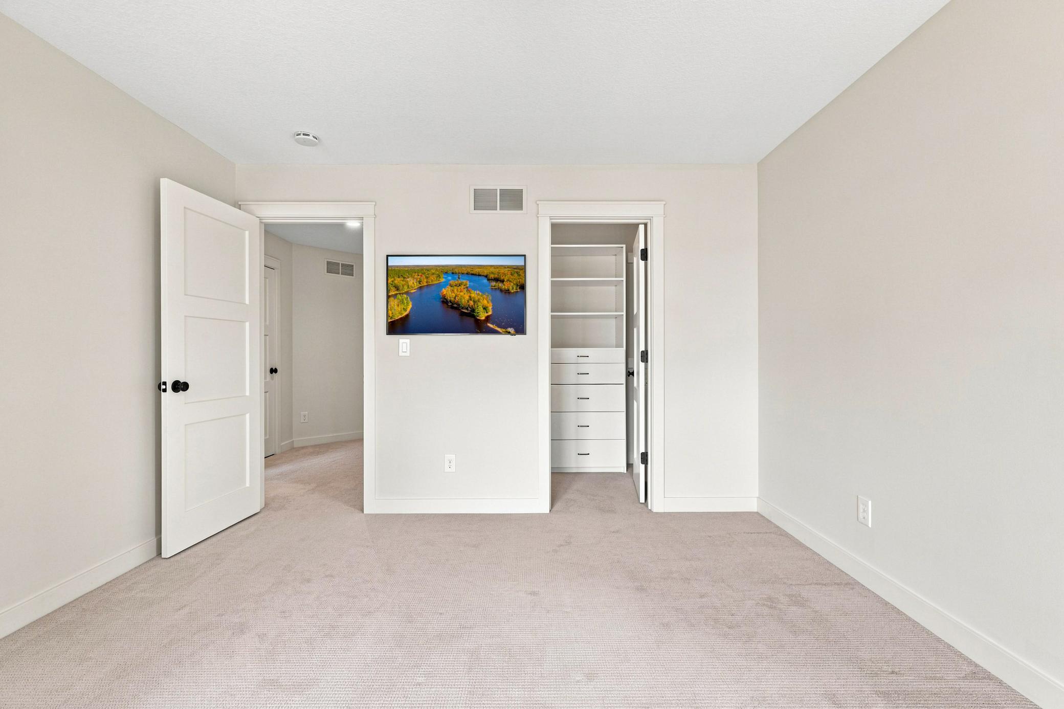 Upper level office / BR