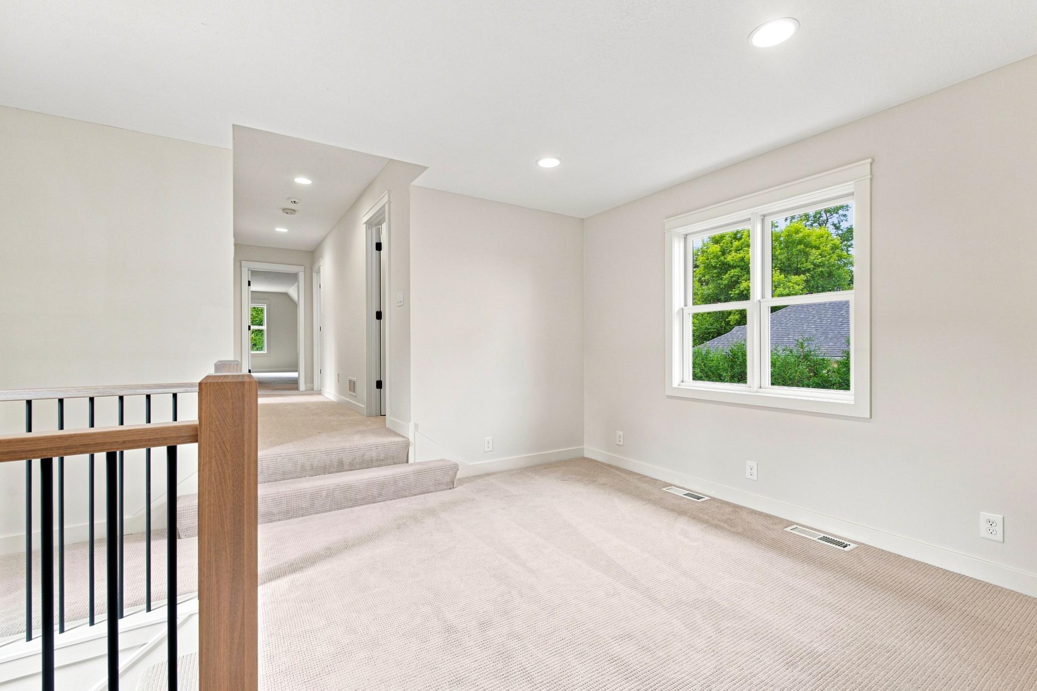 Upper level Foyer