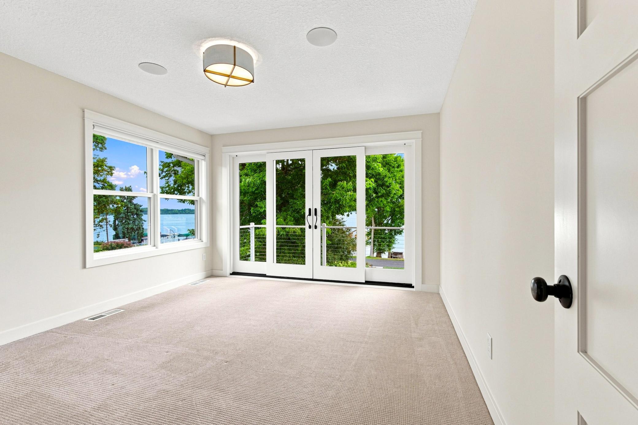 Upper level office / BR