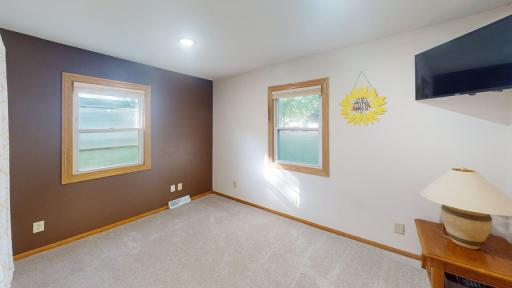 1128 Woodlawn Acres Drive, Saint Cloud, MN 56301