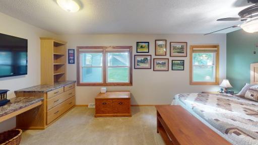 1128 Woodlawn Acres Drive, Saint Cloud, MN 56301