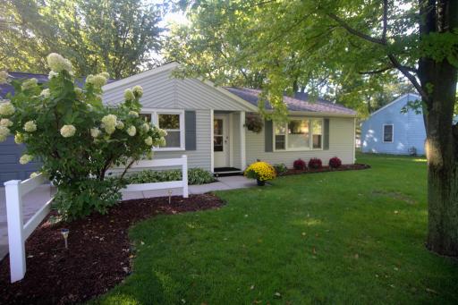 1128 Woodlawn Acres Drive, Saint Cloud, MN 56301