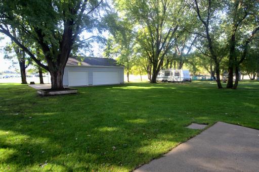 1128 Woodlawn Acres Drive, Saint Cloud, MN 56301