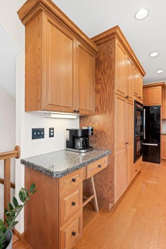 16381 Gunflint Trail, Lakeville, MN 55044