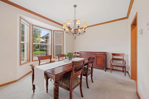 16381 Gunflint Trail, Lakeville, MN 55044