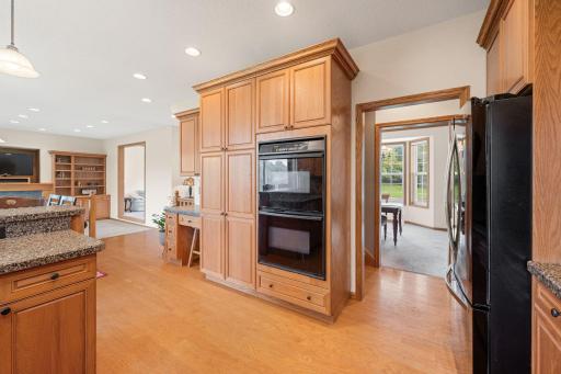 16381 Gunflint Trail, Lakeville, MN 55044