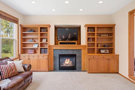 16381 Gunflint Trail, Lakeville, MN 55044