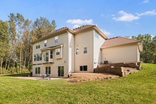 16381 Gunflint Trail, Lakeville, MN 55044