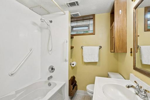 048_5216_33rd_ave_s_52_633.jpg