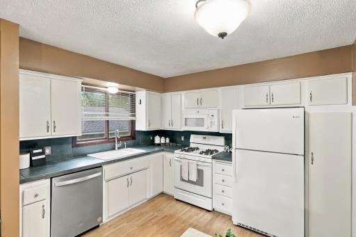 718 73rd Way N, Brooklyn Park, MN 55444