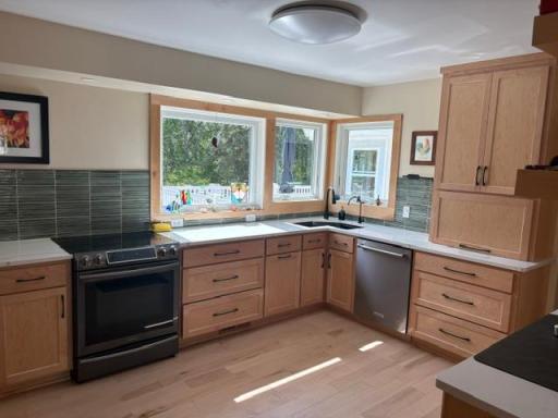 13881 90th Avenue N, Maple Grove, MN 55369