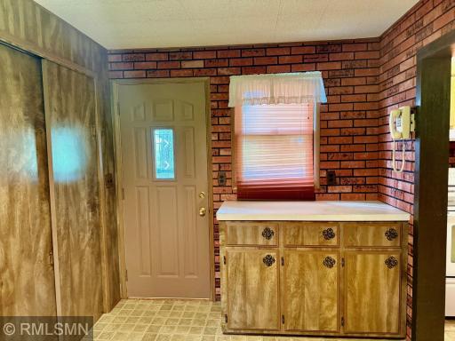 638 Pennsylvania Avenue, Adrian, MN 56110