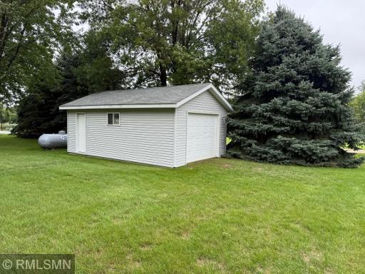 638 Pennsylvania Avenue, Adrian, MN 56110