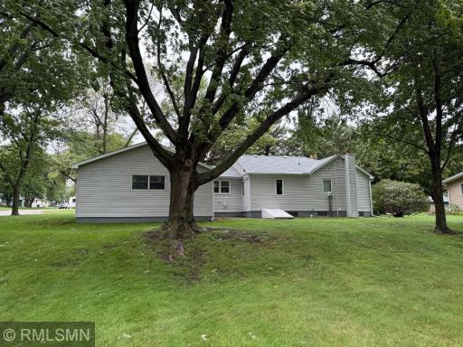 638 Pennsylvania Avenue, Adrian, MN 56110