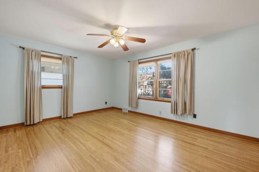 667 Wheelock Parkway W, Saint Paul, MN 55117