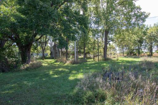 617 Central Drive E, Braham, MN 55006